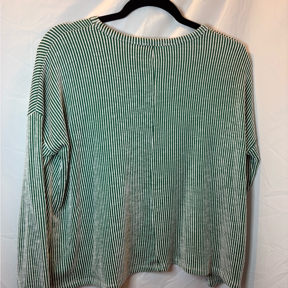 Zenana Outfitters Vertical Striped Green & White Pullover - Picture 4 of 4
